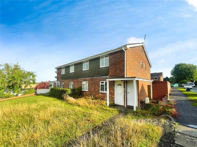 Flat for sale in Kings Worthy, Hampshire