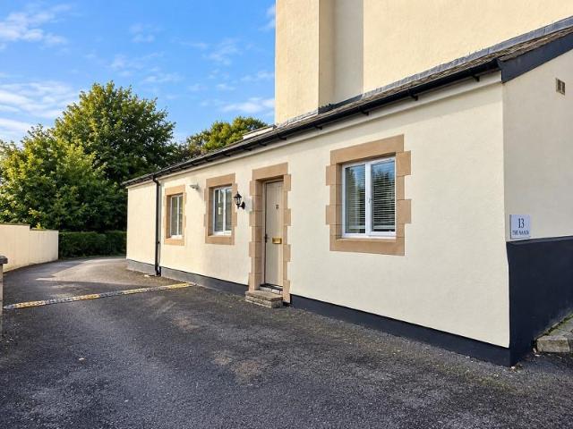 Flat for sale in Pont-y-Clun, Brynsadler