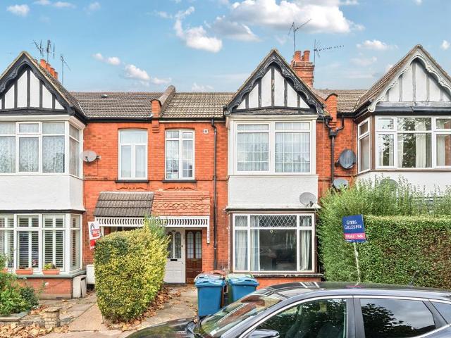 Flat for sale in Greater London