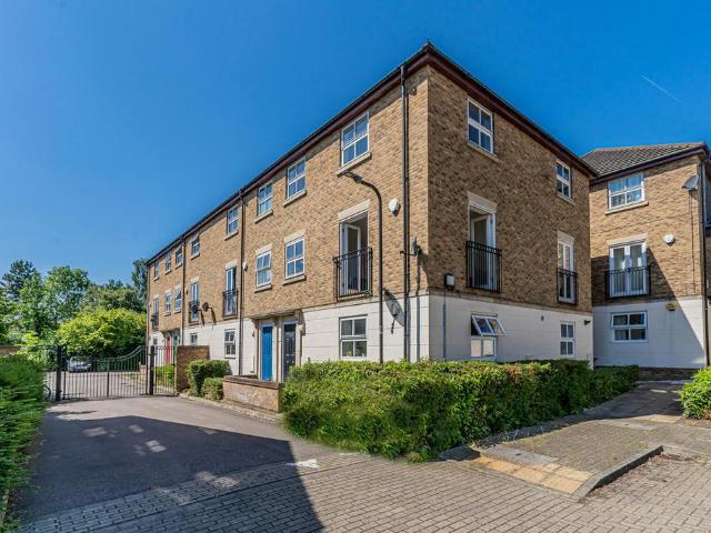 Flat for sale in Medbourne, Milton Keynes