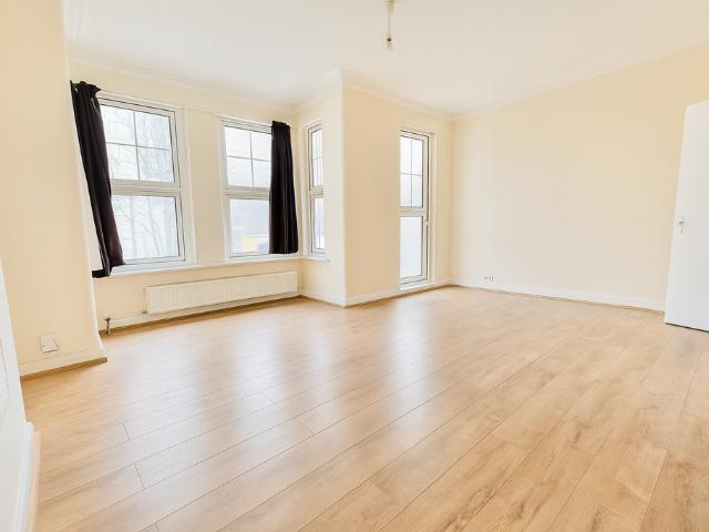 Flat for sale in Greater London