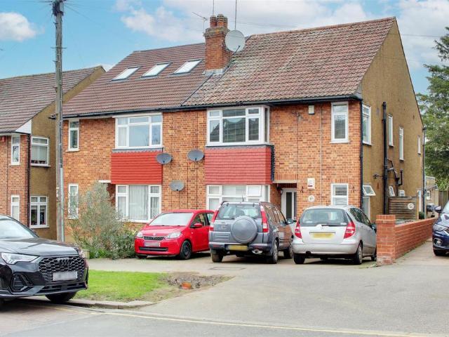 Flat for sale in Potters Bar, Isle Of Man
