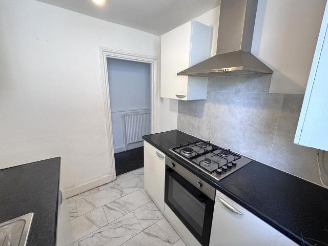 Flat for sale in Plashet, Greater London