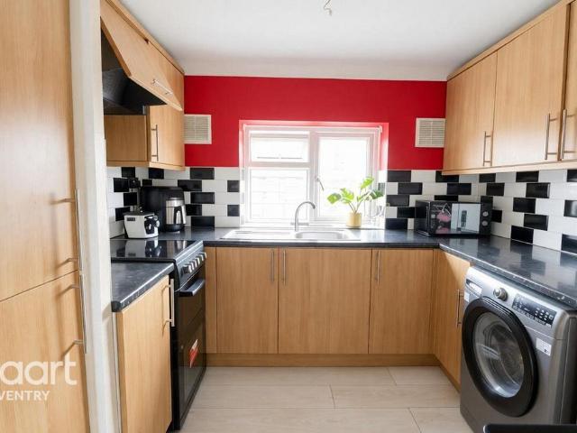 Flat for sale in Allesley Park, Allesley