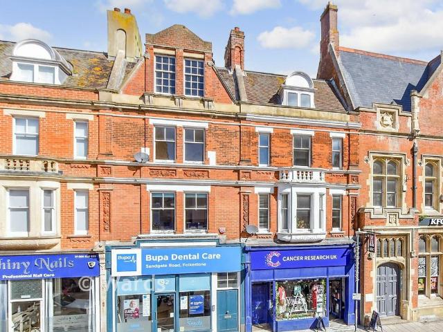 Flat for sale in Folkestone