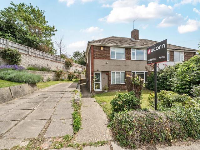 Flat for sale in Blendon, Greater London