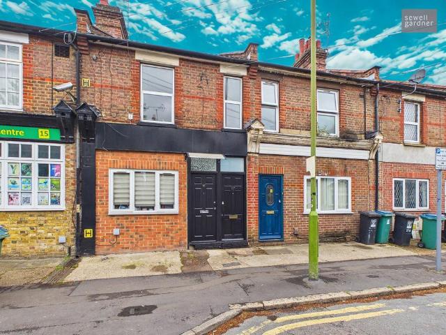 Flat for sale in Holywell Estate, North Watford