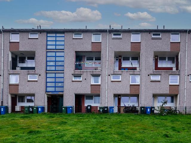 Flat for sale in Lentran, Scotland