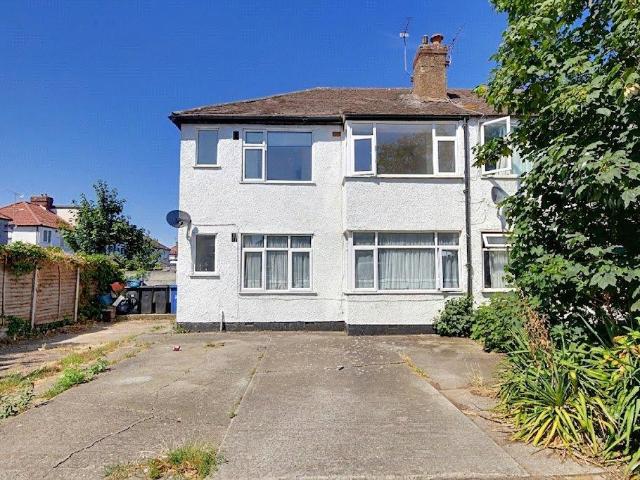 Flat for sale in Greater London