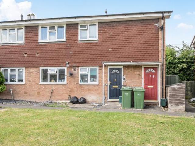 Flat for sale in Ladygrove, Berrick Salome