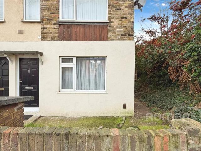 Flat for sale in West Drayton, Greater London