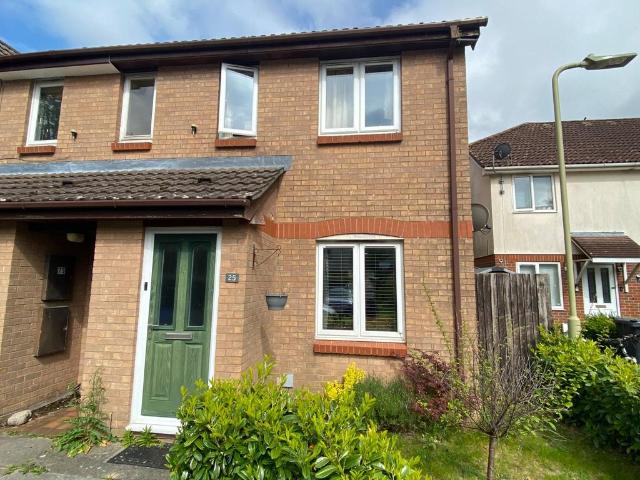 Flat for sale in Petersfield, Bolton Low Houses