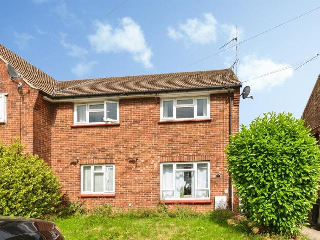 Flat for sale in Bocking, Chipping Hill