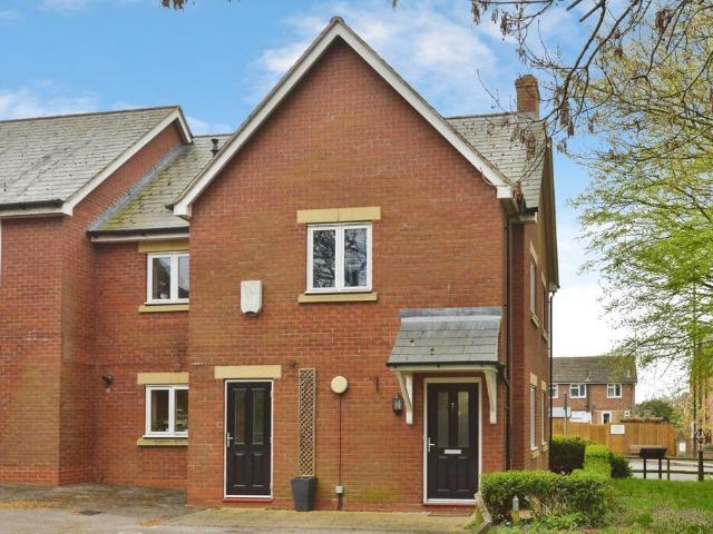 Flat for sale in Calverton End, Milton Keynes