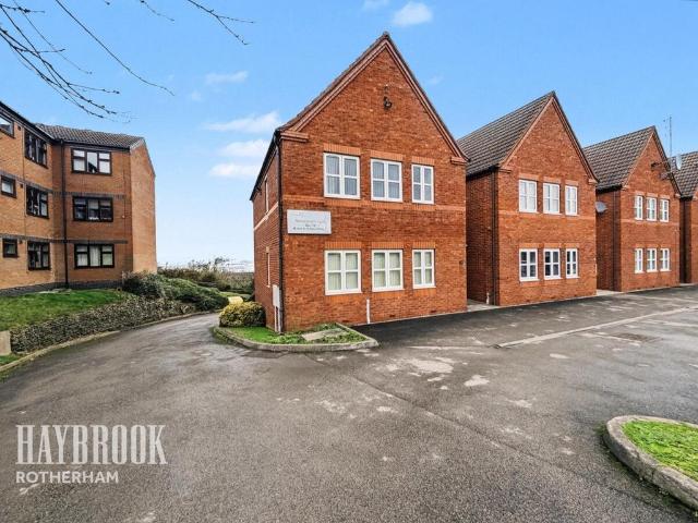 Flat for sale in Rawmarsh, South Yorkshire