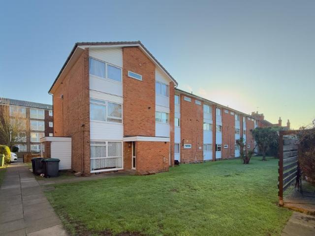 Flat for sale in Greater London