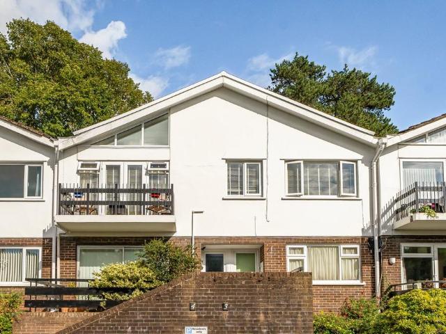 Flat for sale in Falcon Lodge, Wales