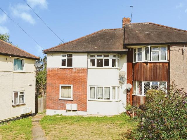 Flat for sale in London Borough of Lewisham, Greater London