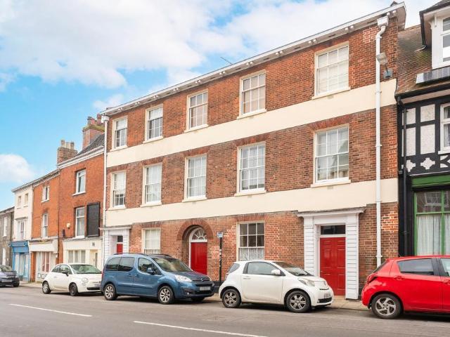 Flat for sale in Heigham Grove, East Bank