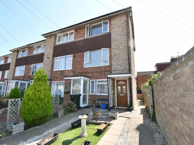 Flat for sale in Brockhurst, Gosport