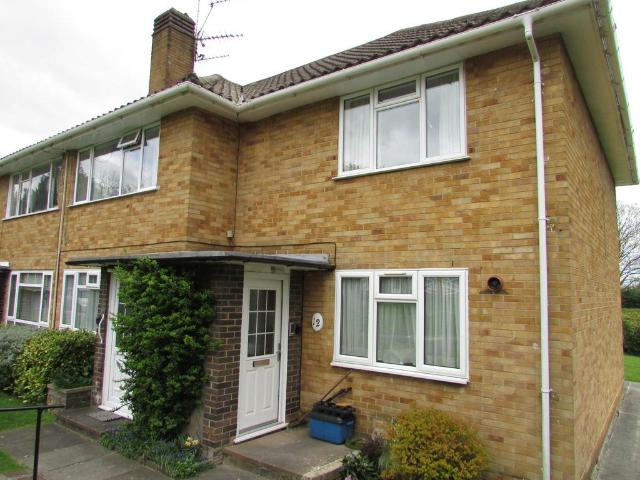 Flat for sale in Elstree and Borehamwood, Borehamwood