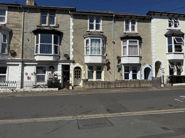 Flat for sale in Bonchurch, Ventnor