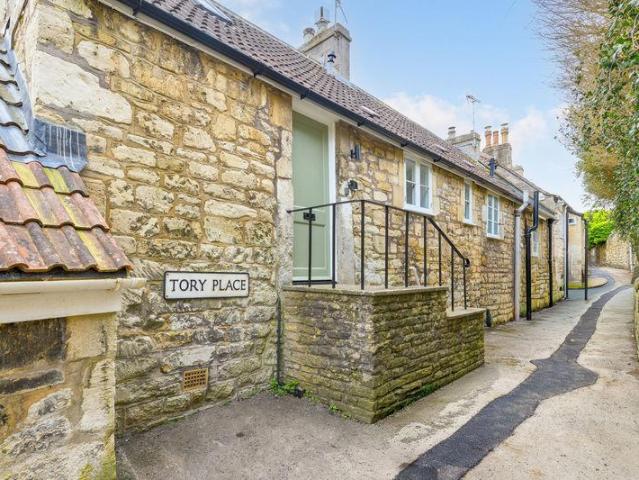 Flat for sale in Avoncliff, Wiltshire