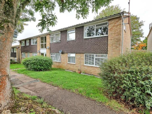 Flat for sale in Little Munden, Colliers End