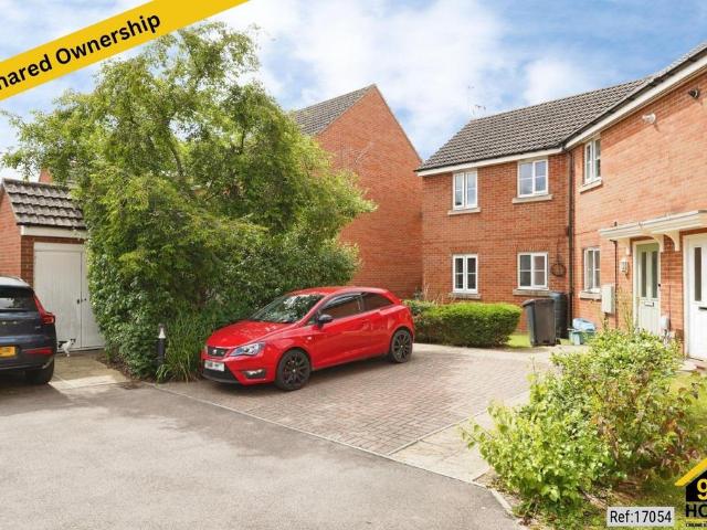 Flat for sale in Gloucester, Gloucestershire