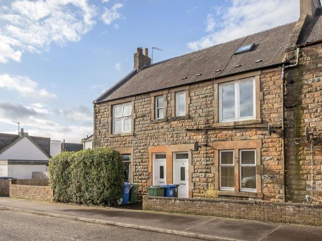 Flat for sale in Broxburn, Scotland