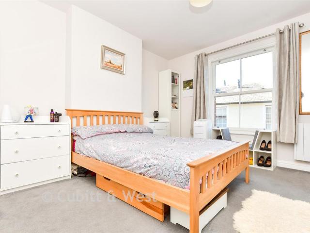 Flat for sale in Rose Hill, Mole Valley