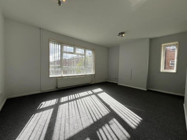 Flat for sale in Peterborough