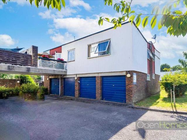 Flat for sale in Colindale, Greater London