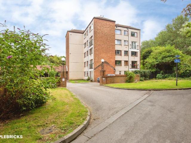 Flat for sale in North Shields, North Tyneside