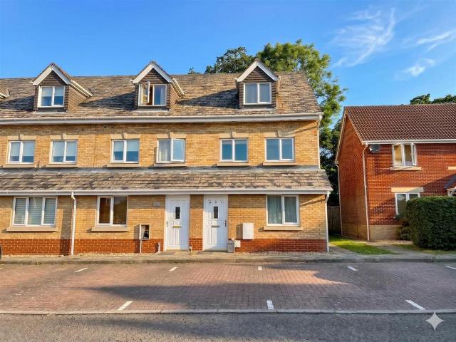 Flat for sale in Whiteley, Hampshire