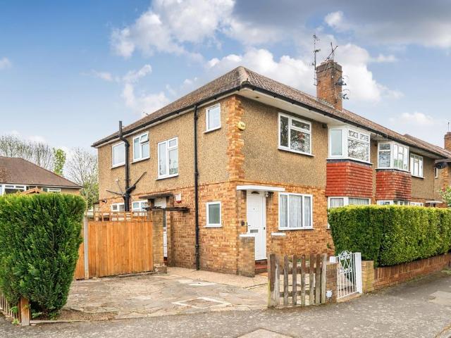 Flat for sale in Greater London