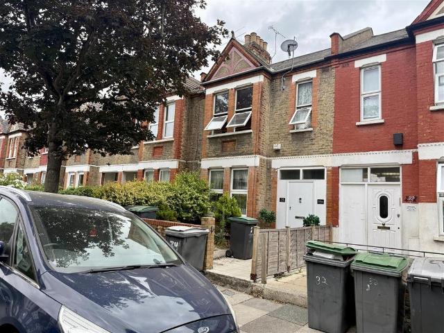 Flat for sale in South Tottenham, Greater London