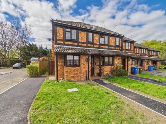 Flat for sale in Bracknell