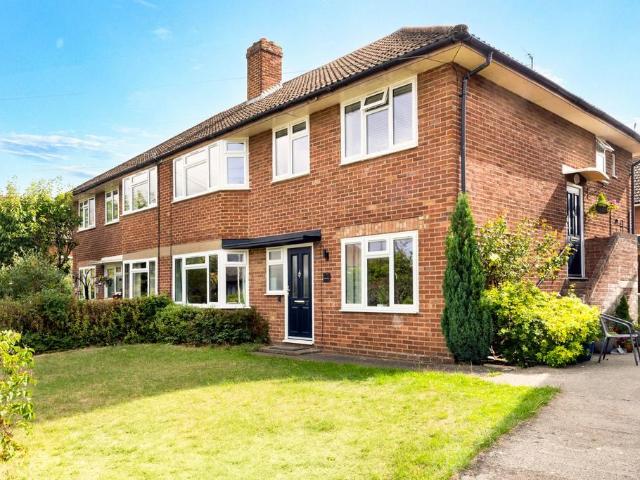 Flat for sale in Ryeworth, Golden Valley