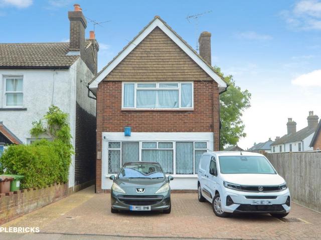 Flat for sale in Shenley, Hertsmere