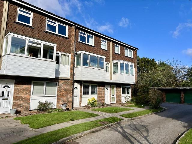 Flat for sale in Charlotteville, Westborough
