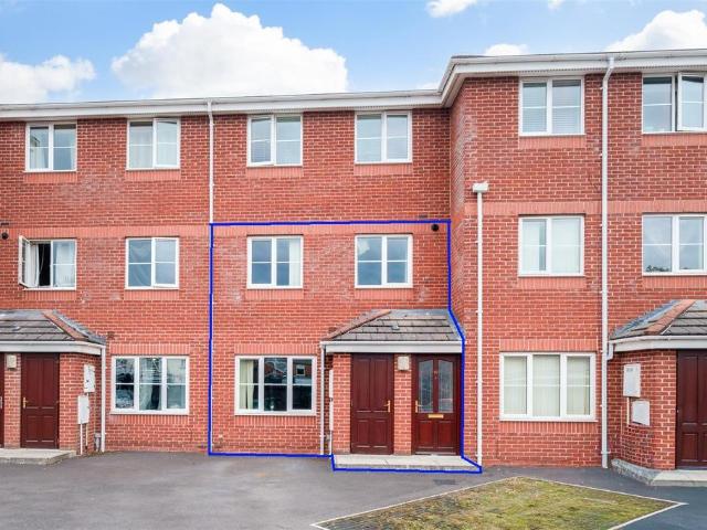Flat for sale in Lowton Heath, Wigan