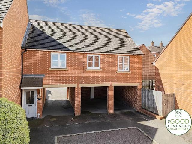 Flat for sale in Loughton, Epping Forest