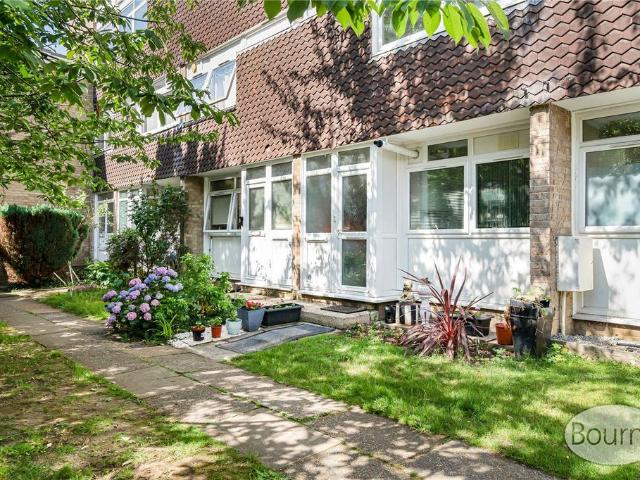 Flat for sale in Horsell, Woking