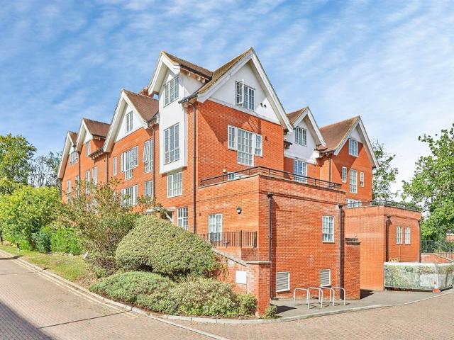 Flat for sale in Pleasant Valley, Duton Hill