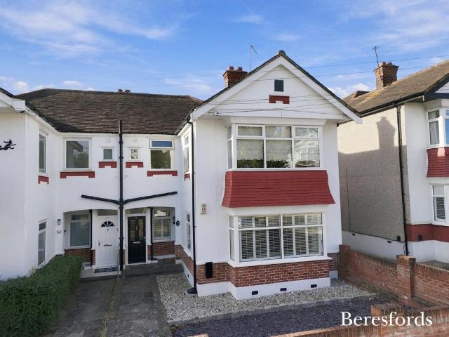 Flat for sale in London Borough of Havering, Greater London