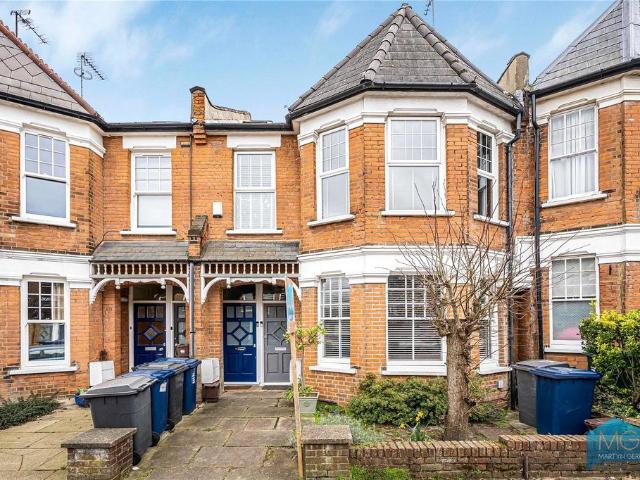 Flat for sale in Finchley, Isle Of Man