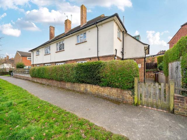 Flat for sale in Ramslye, Sandown Park