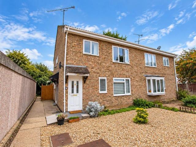Flat for sale in North Boyatt, Eastleigh