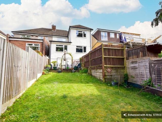 Flat for sale in Highfield, Pouchen End